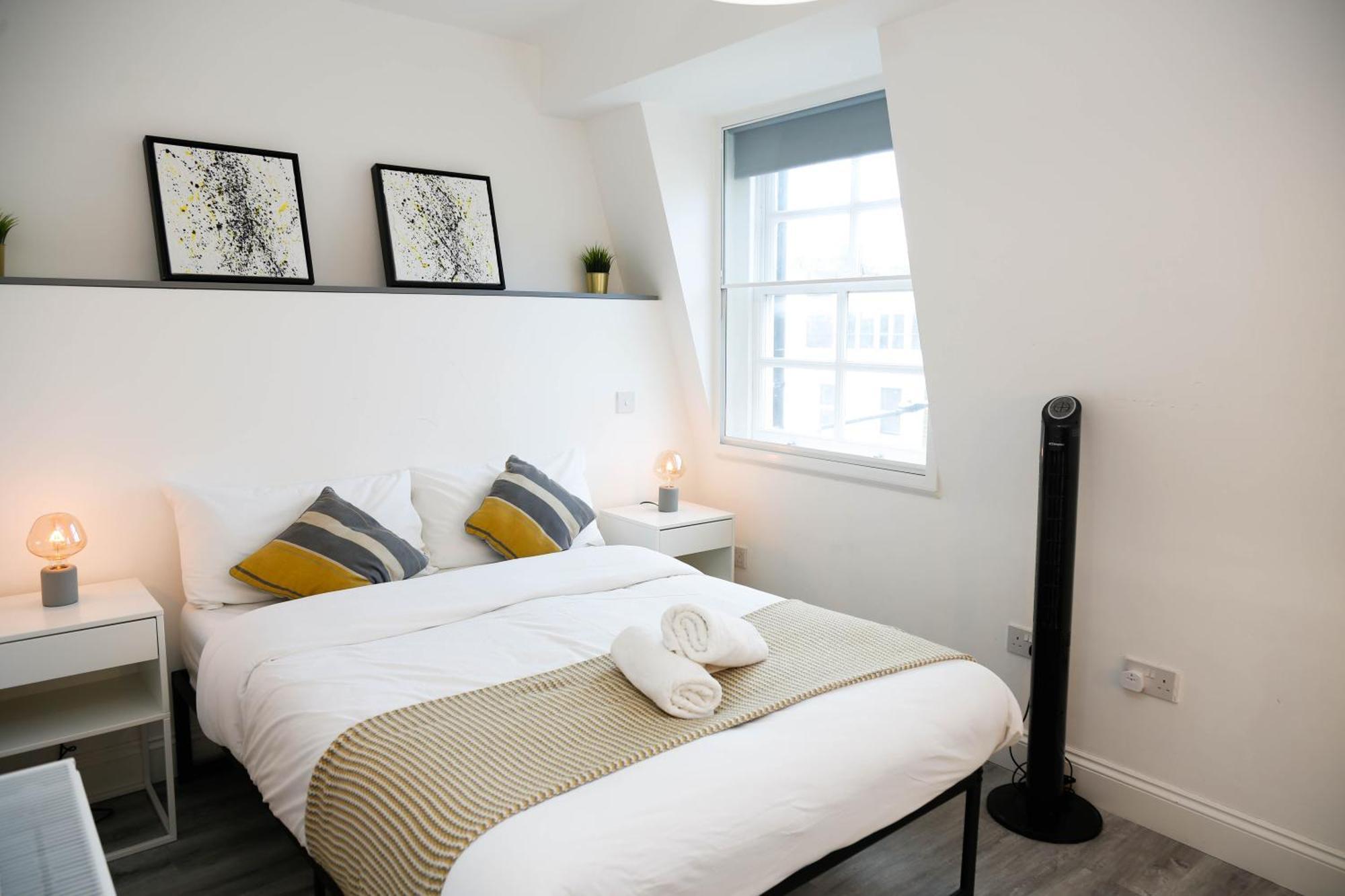 Luxury Rooms In Camden Town Near Shops, Cafes, Bars & Metro With Shared Bathrooms Londyn Zewnętrze zdjęcie